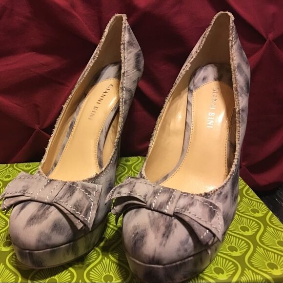 Gianni Bini heels size 8.5 NIOB - Picture 1 of 4